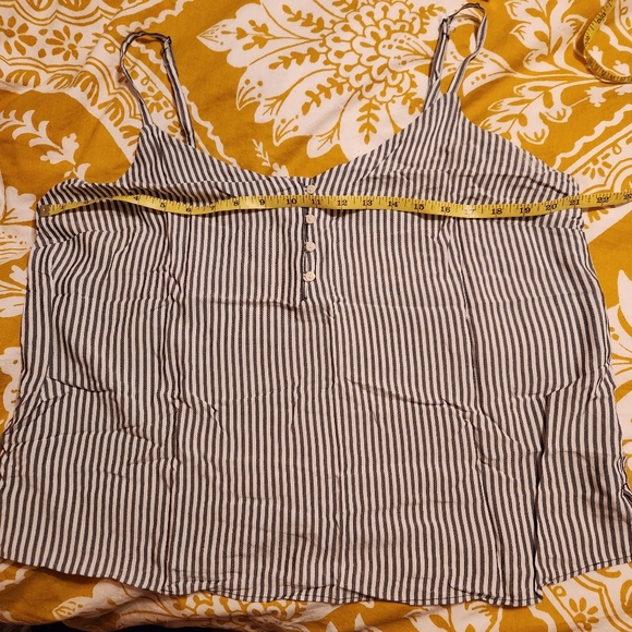 Ladies Vertical Stripes Tank Top - Picture 6 of 6